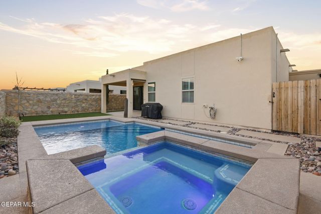 12438 Lanchester Drive, Horizon City, TX 79928