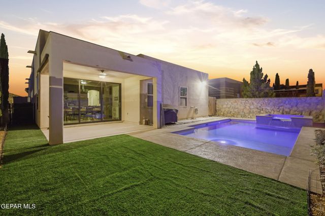 12438 Lanchester Drive, Horizon City, TX 79928