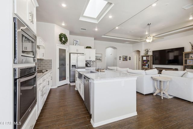 12438 Lanchester Drive, Horizon City, TX 79928