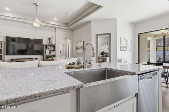 12438 Lanchester Drive, Horizon City, TX 79928