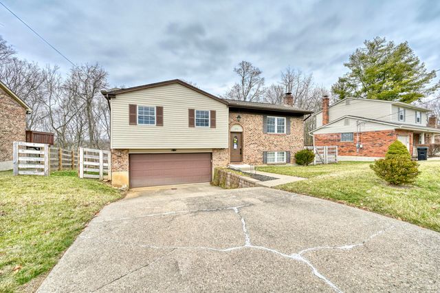 374 Knollwood Drive, Highland Heights, KY 41076