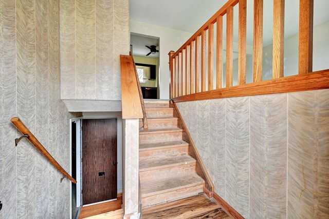 374 Knollwood Drive, Highland Heights, KY 41076