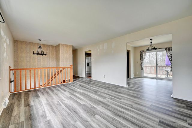 374 Knollwood Drive, Highland Heights, KY 41076