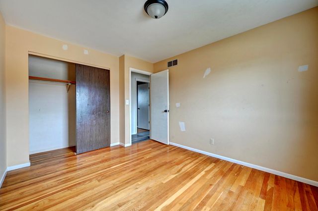 374 Knollwood Drive, Highland Heights, KY 41076