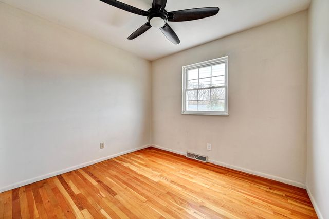 374 Knollwood Drive, Highland Heights, KY 41076