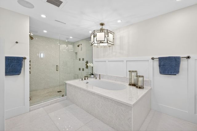 2812 SE Dune Drive 1102, Stuart, FL 34996