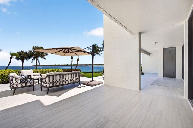 2812 SE Dune Drive 1102, Stuart, FL 34996