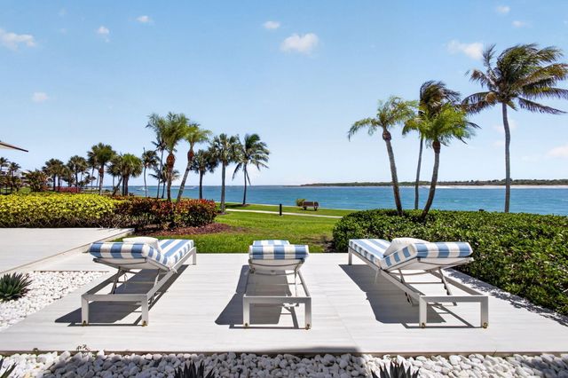 2812 SE Dune Drive 1102, Stuart, FL 34996