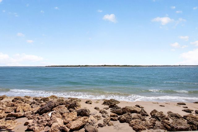 2812 SE Dune Drive 1102, Stuart, FL 34996