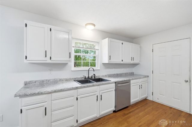 6265 Middleboro Road, Blanchester, OH 45107
