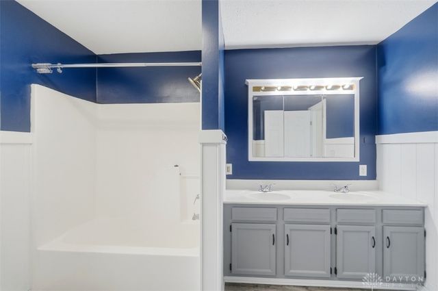 6265 Middleboro Road, Blanchester, OH 45107