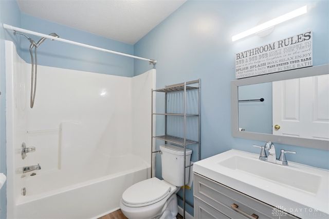 6265 Middleboro Road, Blanchester, OH 45107