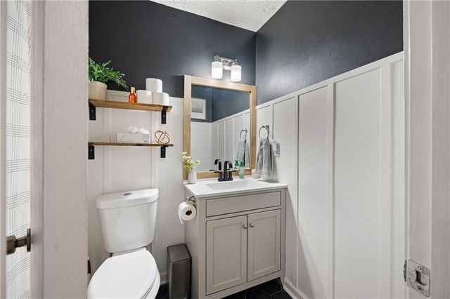 6748 Galts Ferry Road, Acworth, GA 30102