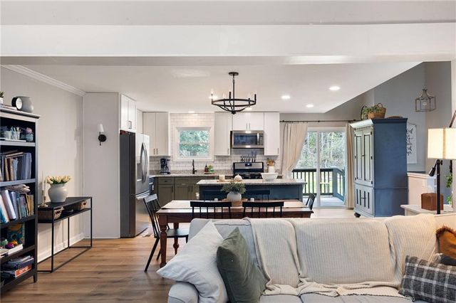 6748 Galts Ferry Road, Acworth, GA 30102