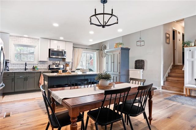 6748 Galts Ferry Road, Acworth, GA 30102