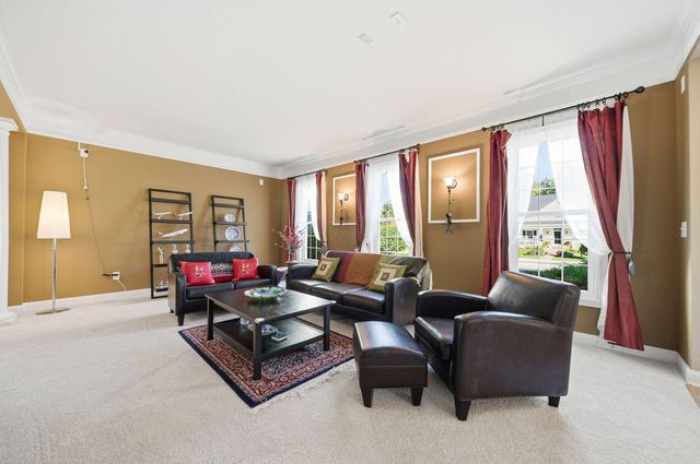 7033 Cunningham Drive, New Albany, OH 43054