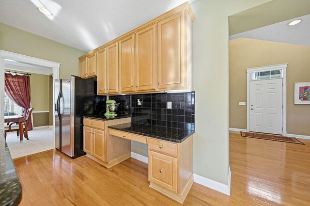 7033 Cunningham Drive, New Albany, OH 43054