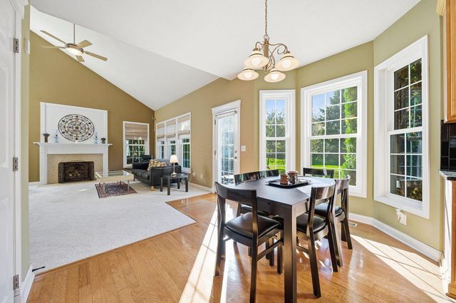 7033 Cunningham Drive, New Albany, OH 43054