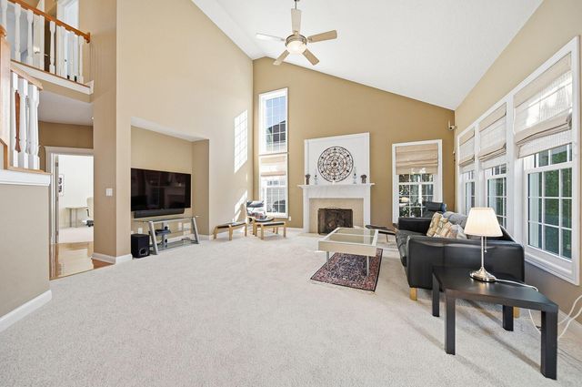 7033 Cunningham Drive, New Albany, OH 43054