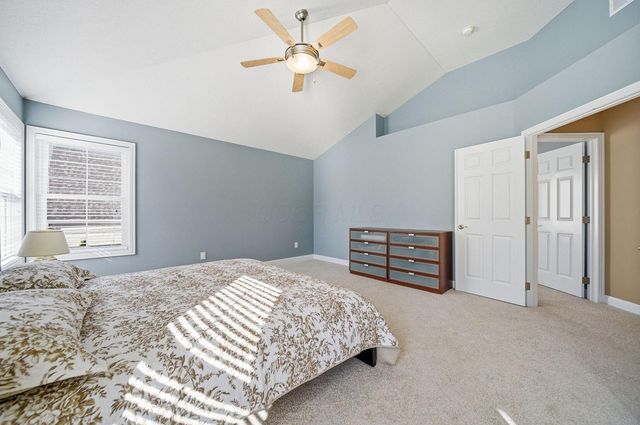 7033 Cunningham Drive, New Albany, OH 43054