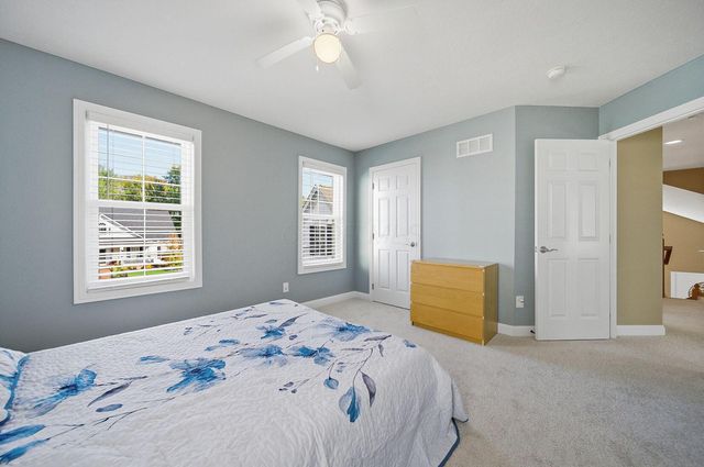 7033 Cunningham Drive, New Albany, OH 43054