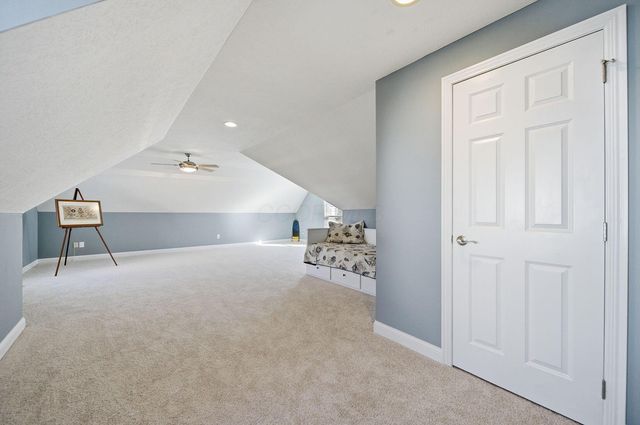 7033 Cunningham Drive, New Albany, OH 43054