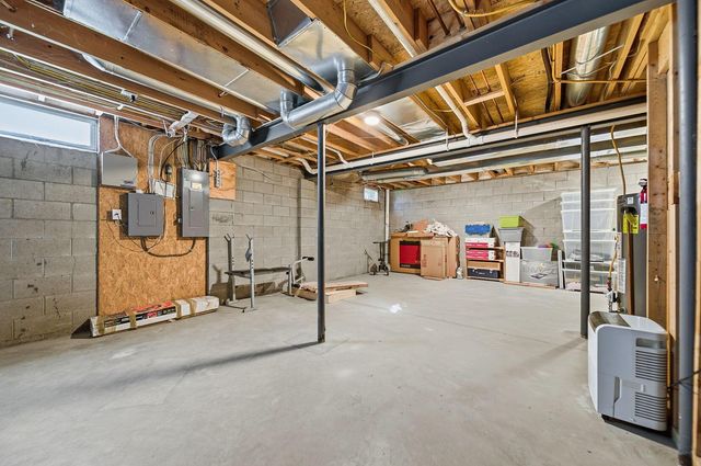 7033 Cunningham Drive, New Albany, OH 43054