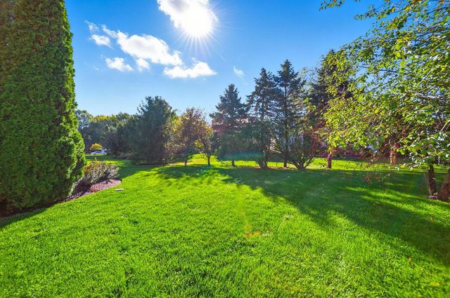 7033 Cunningham Drive, New Albany, OH 43054