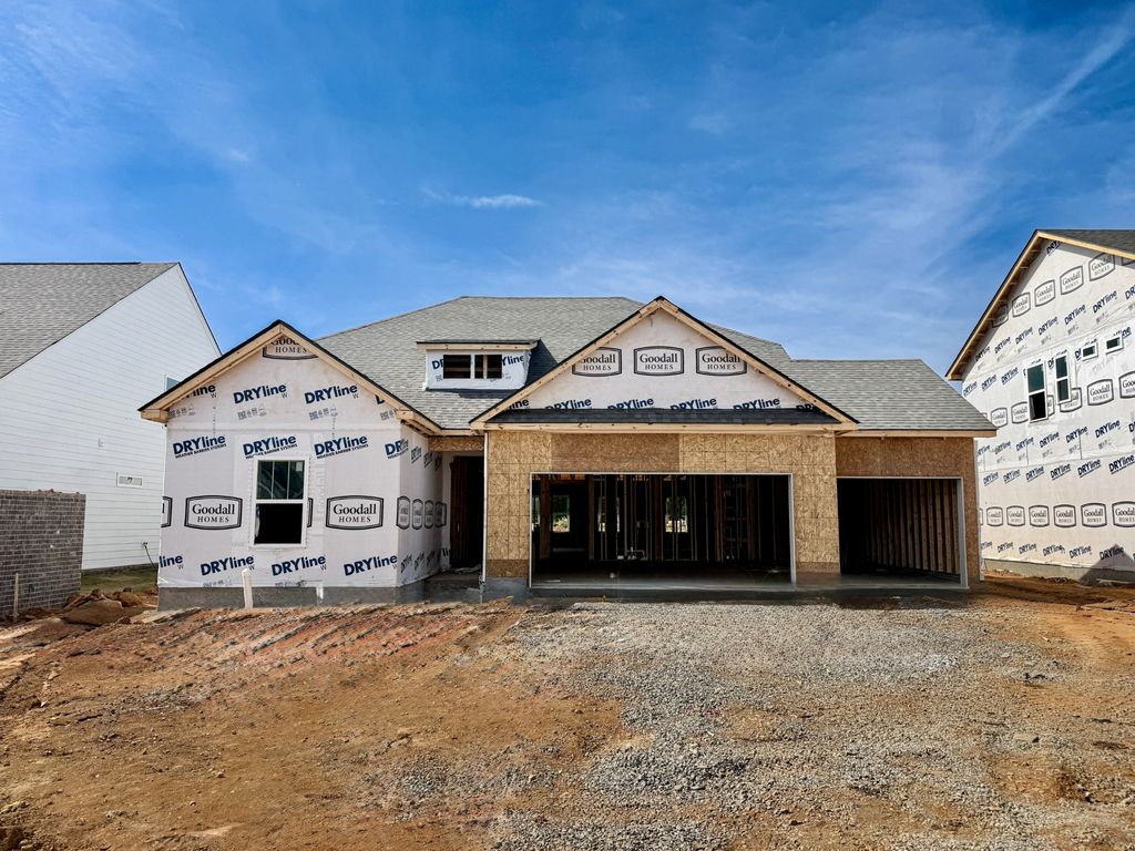 137 Yuma Lane, White House, TN 37188