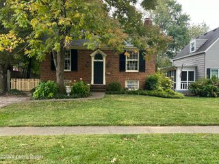 3914 1/2 Elmwood Ave, Bellewood, KY 40207