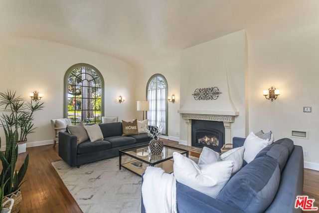 203 24th Street, Santa Monica, CA 90402