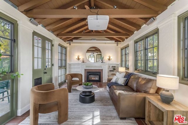 203 24th Street, Santa Monica, CA 90402