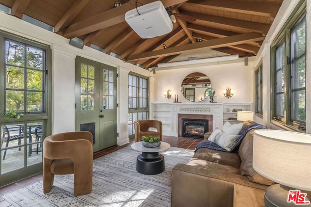 203 24th Street, Santa Monica, CA 90402