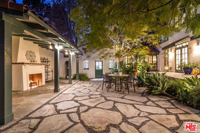 203 24th Street, Santa Monica, CA 90402