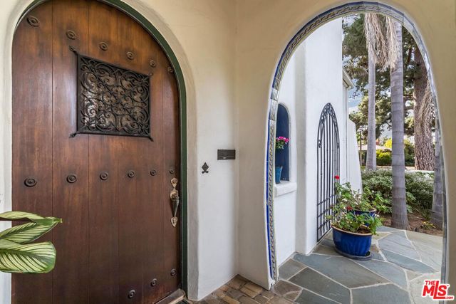 203 24th Street, Santa Monica, CA 90402