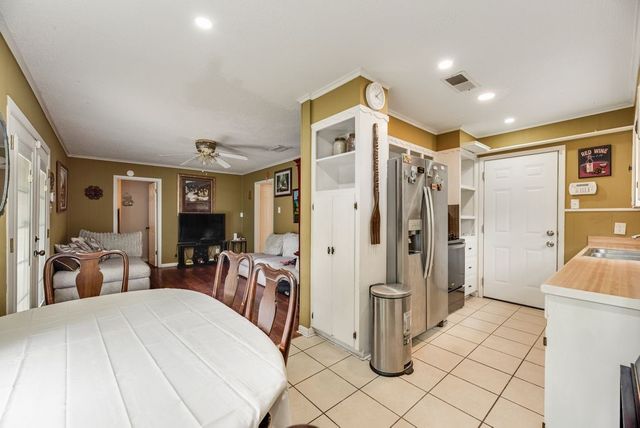 117 Myrtle Court, Hurst, TX 76053