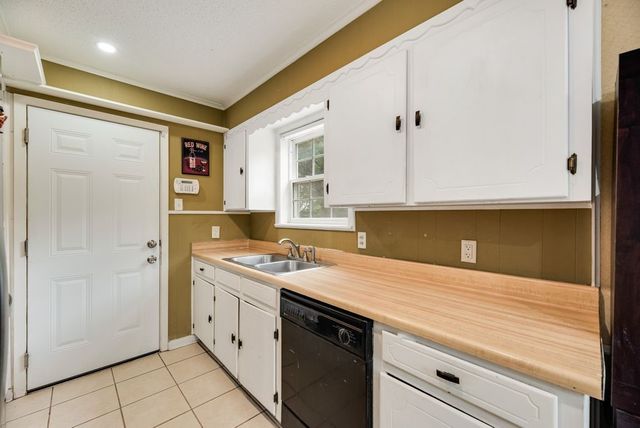 117 Myrtle Court, Hurst, TX 76053