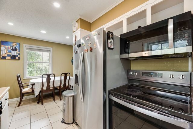 117 Myrtle Court, Hurst, TX 76053