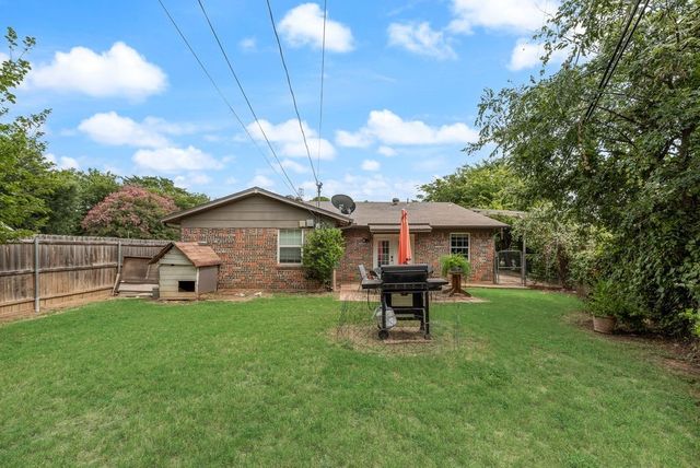 117 Myrtle Court, Hurst, TX 76053