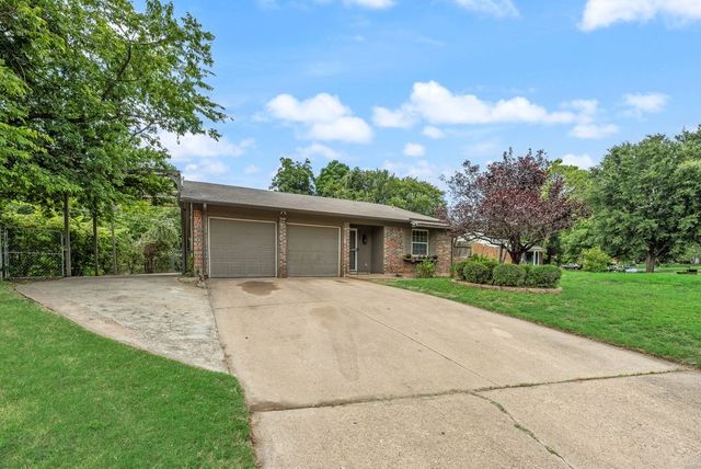 117 Myrtle Court, Hurst, TX 76053