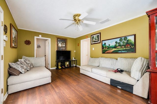 117 Myrtle Court, Hurst, TX 76053