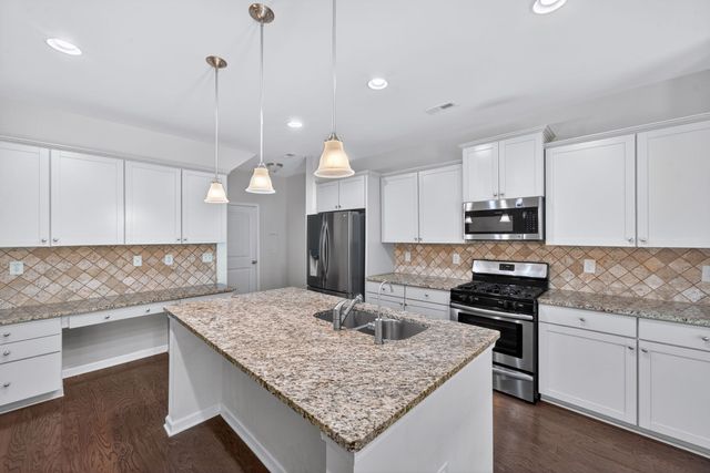 3026 Dove Ct, N, Spring Hill, TN 37174