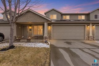 2907 E Fieldstone Pl Place, Sioux Falls, SD 57108