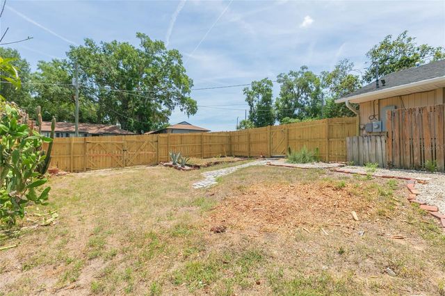13410 LEE STREET, Dade City, FL 33525