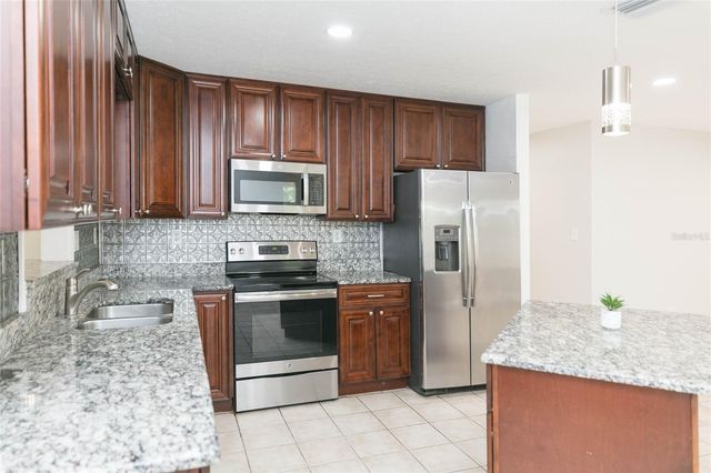 13410 LEE STREET, Dade City, FL 33525