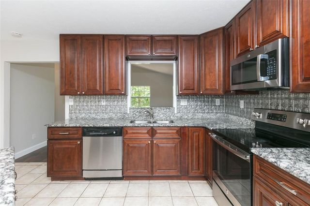 13410 LEE STREET, Dade City, FL 33525