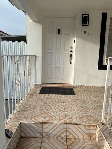 1947 NW 33rd St 1, Miami, FL 33142