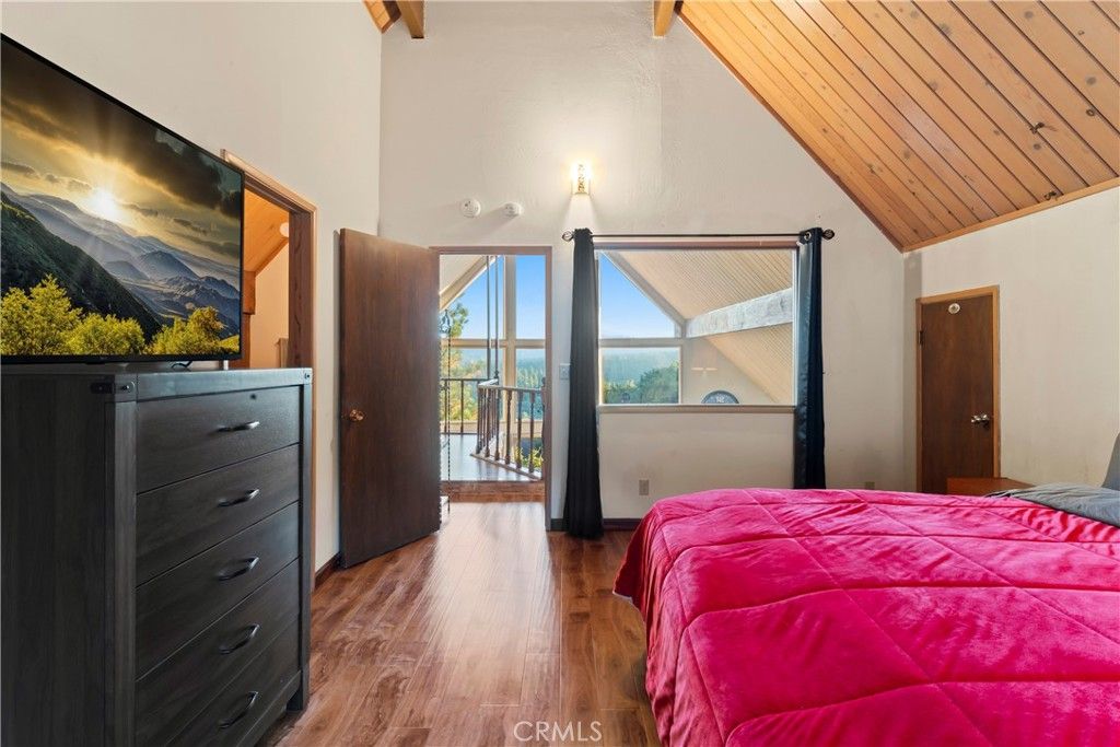 Image 14 of property listing at 27734 Alpen, Lake Arrowhead, CA 92352