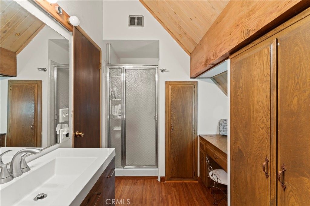 Image 17 of property listing at 27734 Alpen, Lake Arrowhead, CA 92352