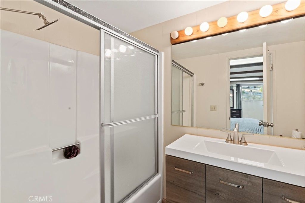 Image 22 of property listing at 27734 Alpen, Lake Arrowhead, CA 92352